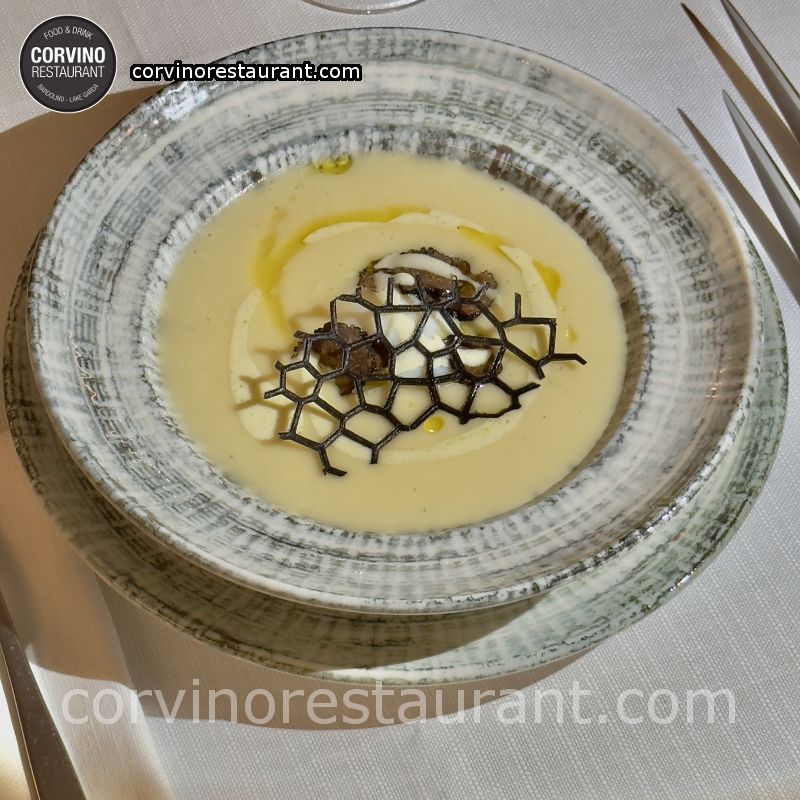 Crema di patate con uovo cbt e scaglie di tartufo