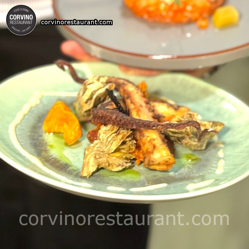 Tentacolo di polpo fritto con patate dolci e carciofi